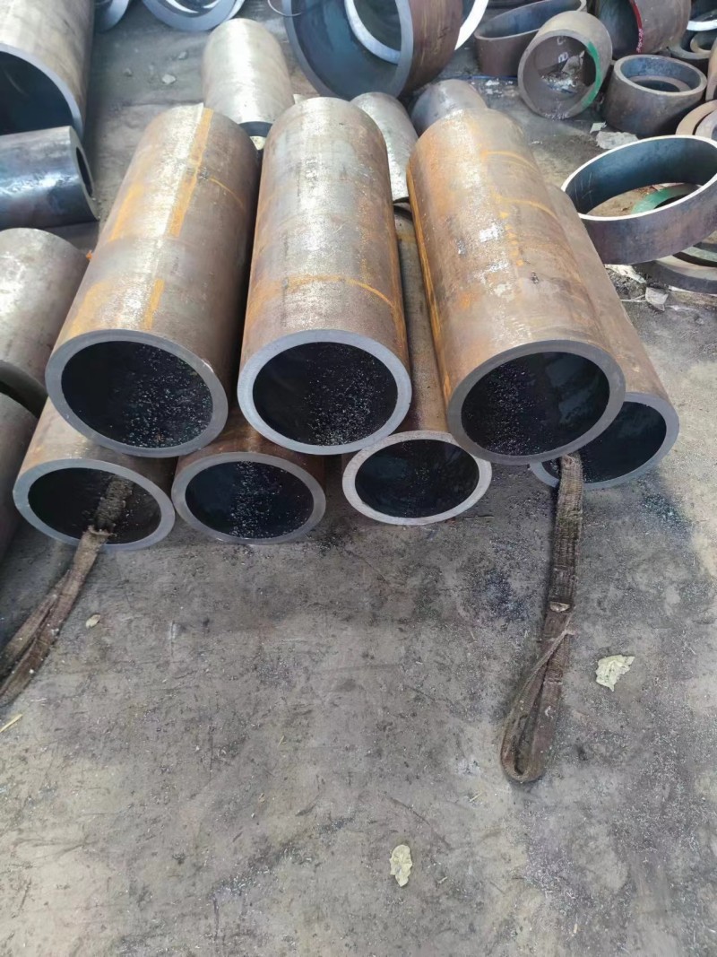 织金织金织金12Cr1MovG无缝钢管切割